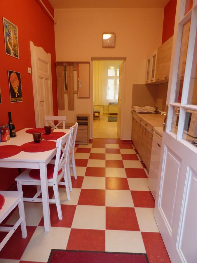 Yellow Apartment Debrecen Eksteriør bilde