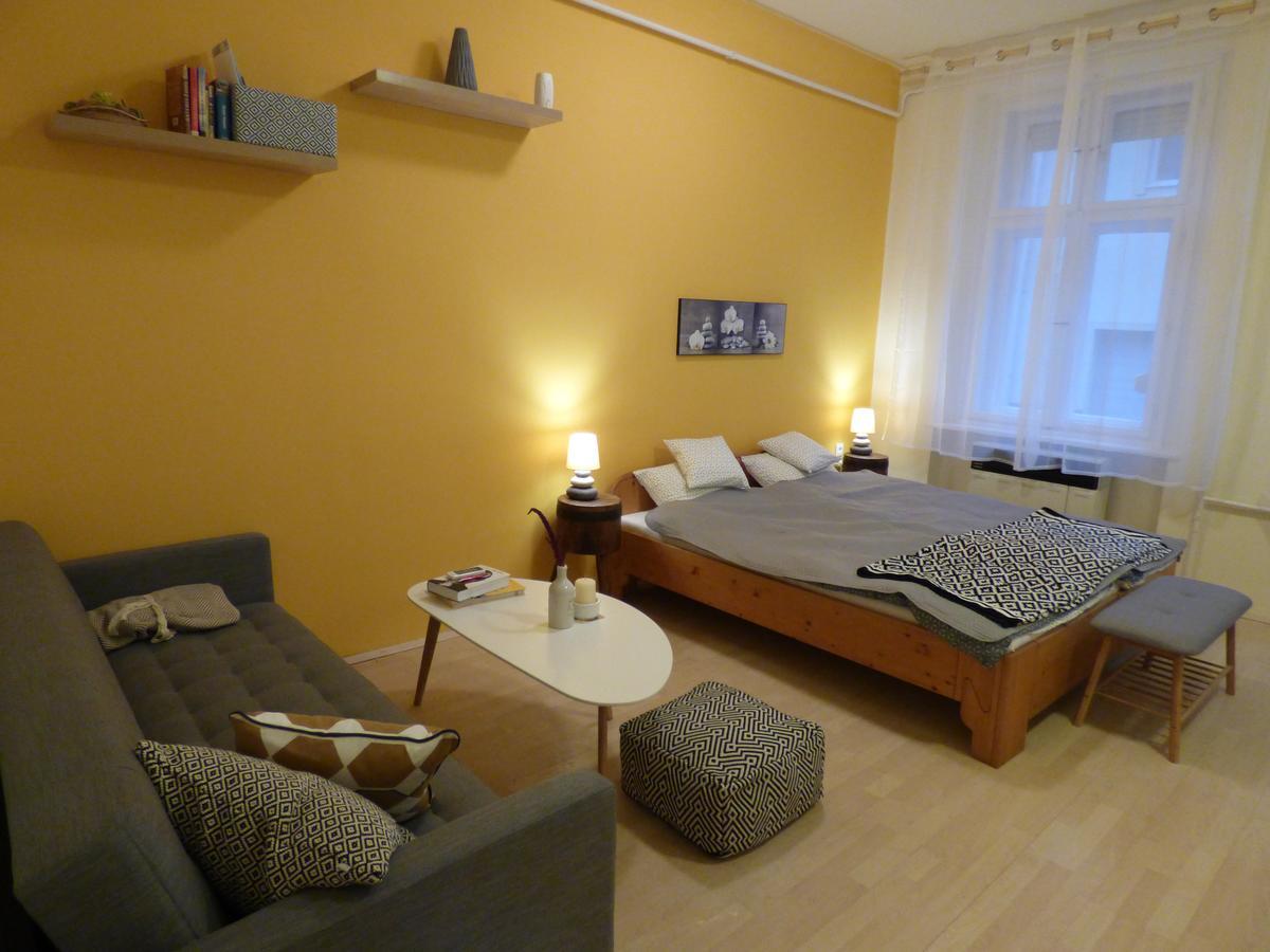 Yellow Apartment Debrecen Eksteriør bilde