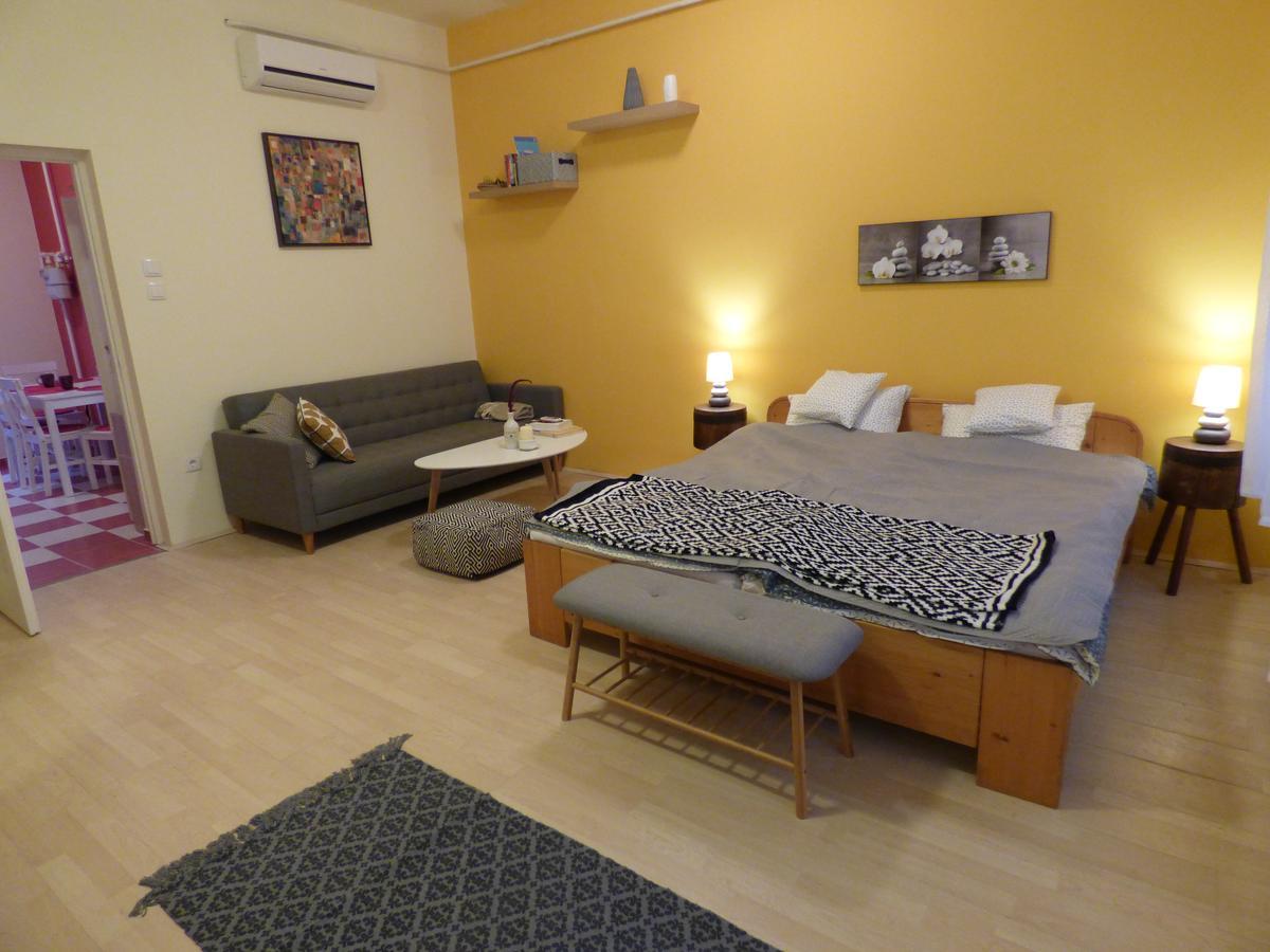 Yellow Apartment Debrecen Eksteriør bilde