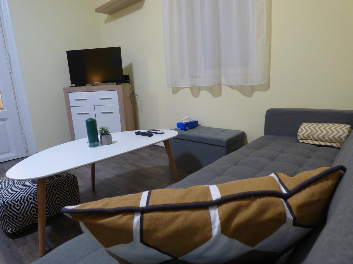 Yellow Apartment Debrecen Eksteriør bilde