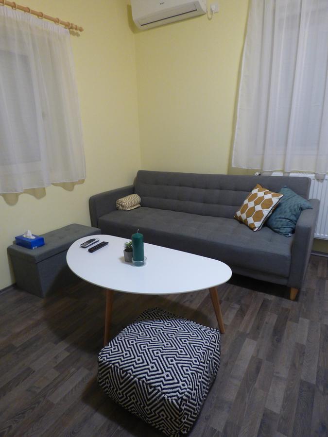 Yellow Apartment Debrecen Eksteriør bilde